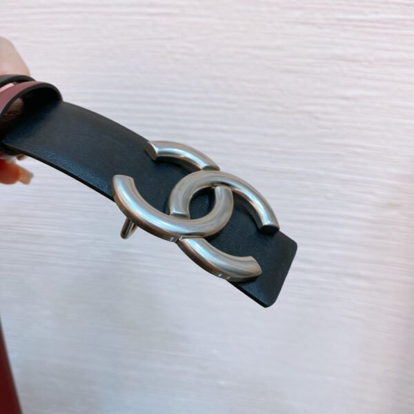 Chanel 25s double-faced calfskin belt