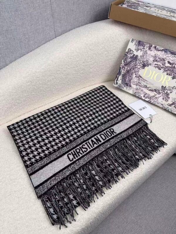DIOR 30 Montaigne Scarf