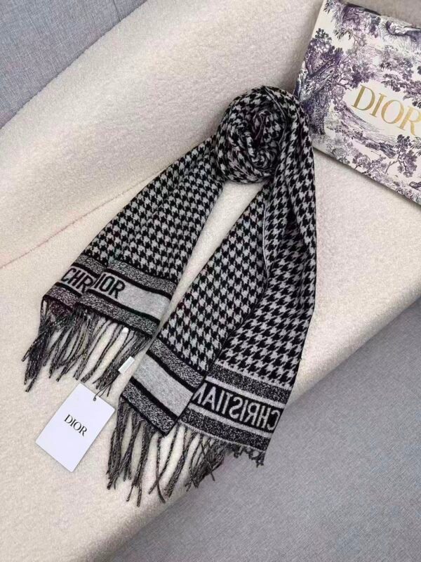 DIOR 30 Montaigne Scarf
