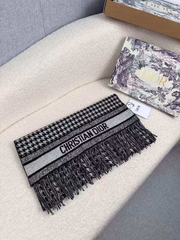 DIOR 30 Montaigne Scarf