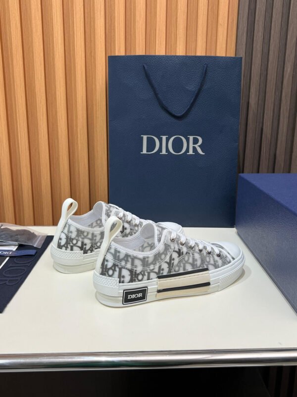 3SN249YJP_H069 (3) DIOR B23 League Low-top Sneakers