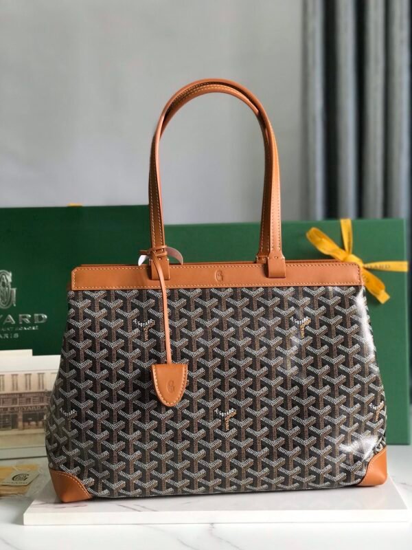 BELBIAPMLTY01CL03P (2) GOYARD Bellechasse Biaude PM Bag