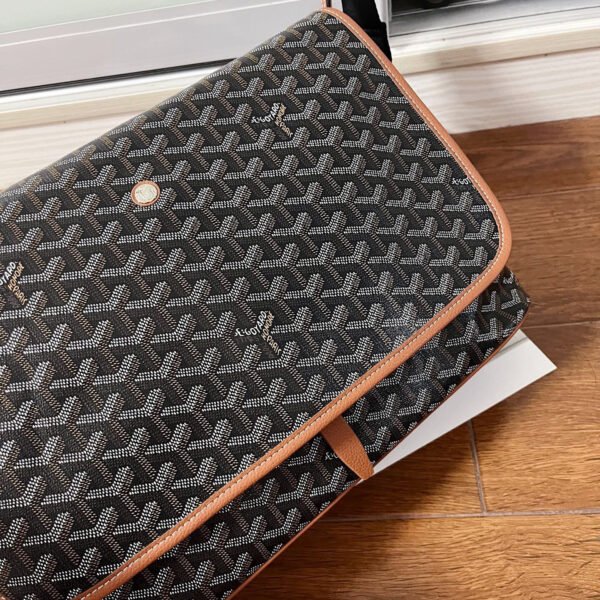 GOYARD  Capetien MM Messenger Bag