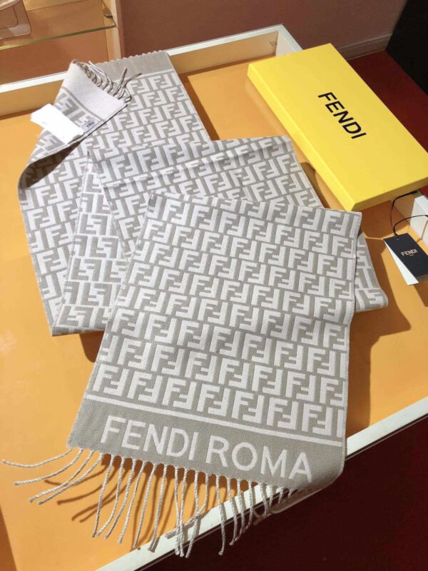 FENDI FF SCARF