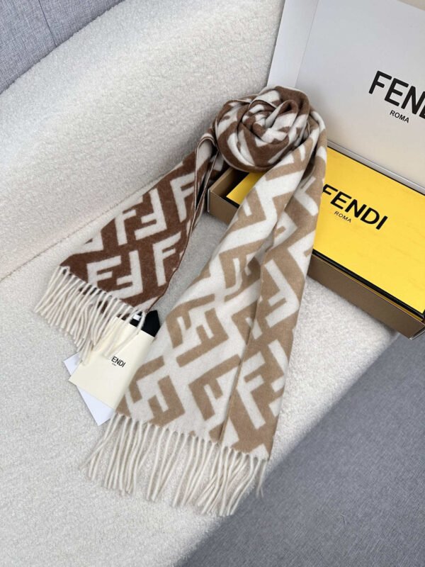 FENDI FF Scarf