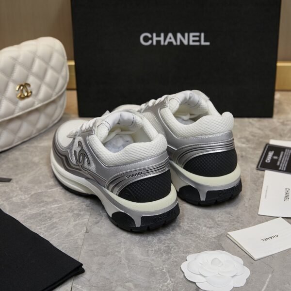 G39792-Y56368-K5451 (9) CHANEL Sneakers