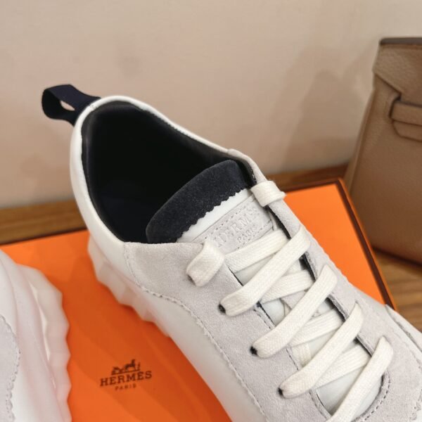 HERMES Bouncing sneakers