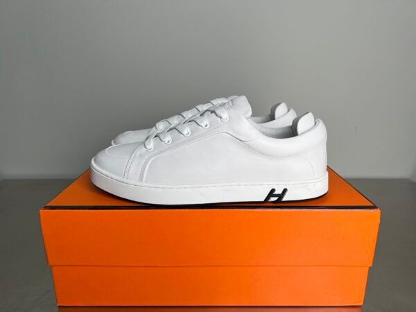 H251929ZH90395 (2) HERMES Kids sneakers