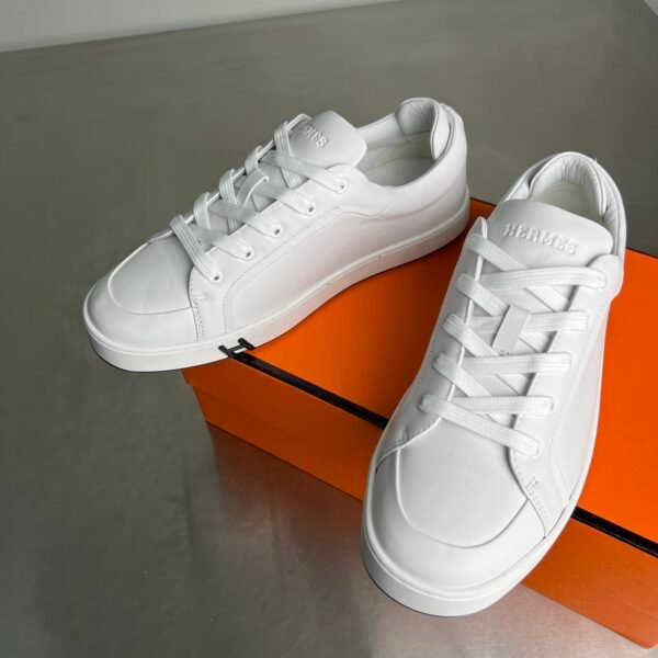 H251929ZH90395 (3) HERMES Kids sneakers