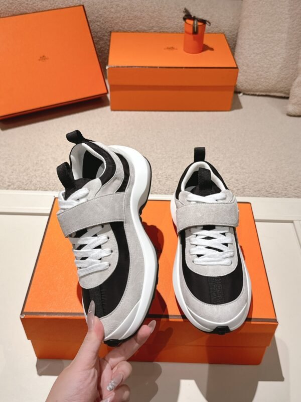 H252853ZH01400 (5) HERMES Loop sneakers