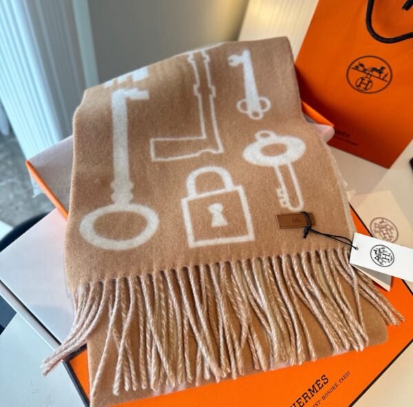 HERMES Casaque Porte-Clefs scarf