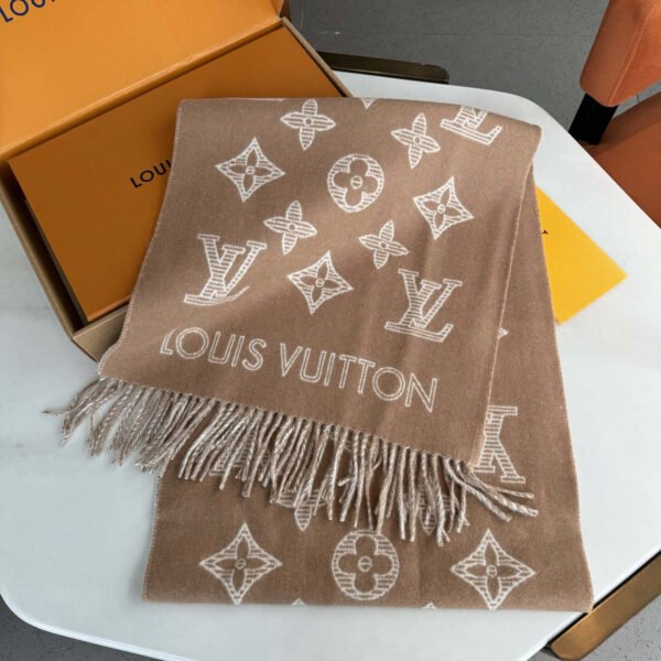 M79187 (3) LOUIS VUITTON Monogram Shadow Scarf